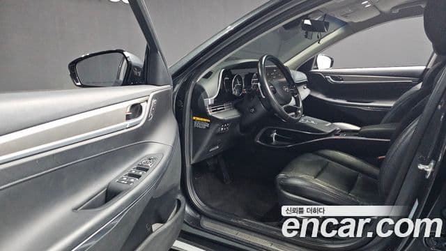 Hyundai The / новый New Grandeur IG гибрид Exclusive, 2020 11