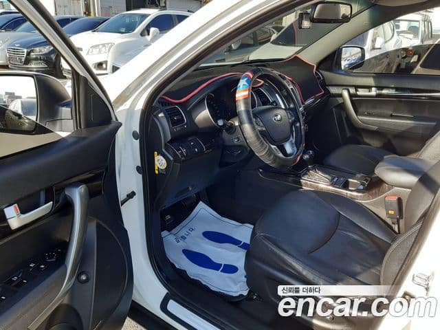 Kia New Sorento R Trendy, 2014 9