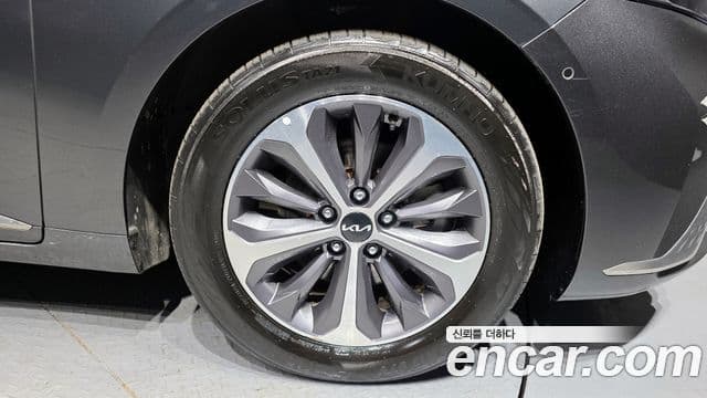 Kia K8 гибрид Noblesse, 2023 все фото