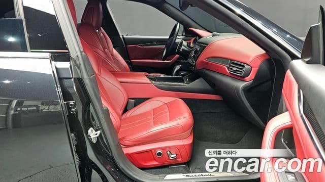 Maserati Levante 3.0 AWD Modena, 2022 11