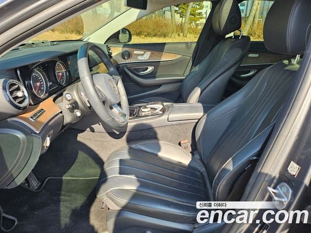 Mercedes-Benz E-класс W213 Exclusive, 2017 11