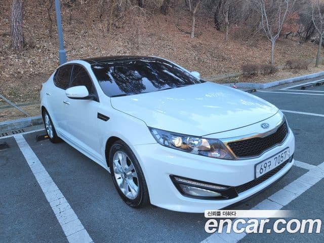 Kia K5 Prestige, 2011 1