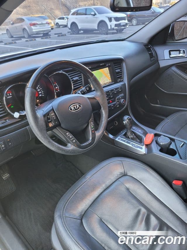 Kia K5 Prestige, 2011 10