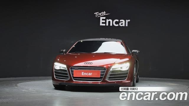 Audi R8 5.2 V10 купе, 2015 3