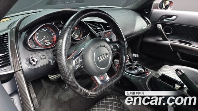 Audi R8 5.2 V10 купе, 2015 12
