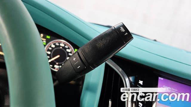 Cadillac Escalade 4세대, 2015 9