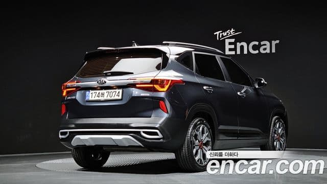 Kia Seltos Signature, 2022 2