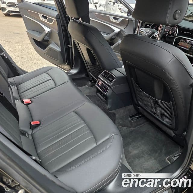 Audi A6 (C8) Premium, 2023 12