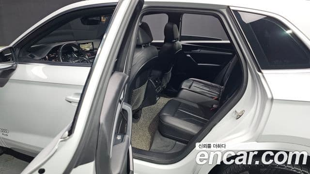 Audi Q5 (FY) Premium, 2020 13