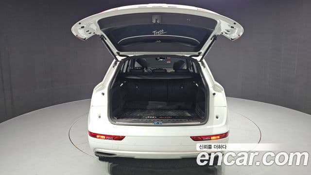 Audi Q5 (FY) Premium, 2020 20