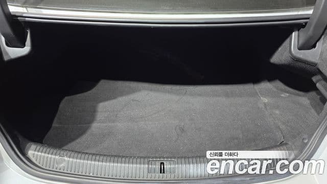 Renault Korea(Samsung) SM6 2.0 LPe RE (для людей с инвалидностью), 2016 20