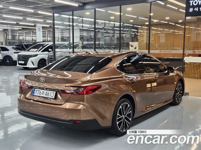 Toyota 캠리 (XV80) 2.5 XLE гибрид, 2025 2