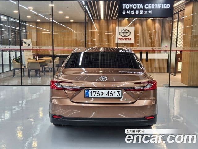Toyota 캠리 (XV80) 2.5 XLE гибрид, 2025 4