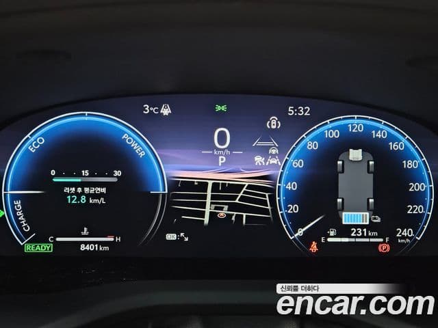 Toyota 캠리 (XV80) 2.5 XLE гибрид, 2025 все фото