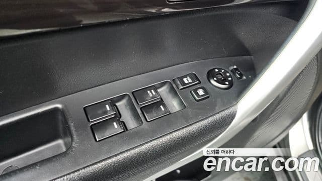 Kia Sorento R топовая версия, 2011 17