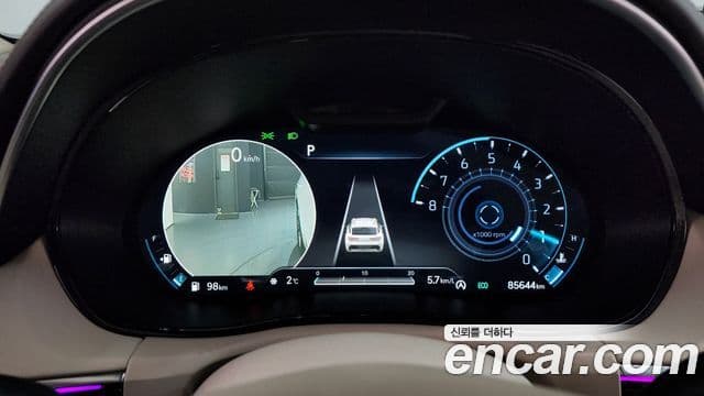 Genesis GV70, 2021 8