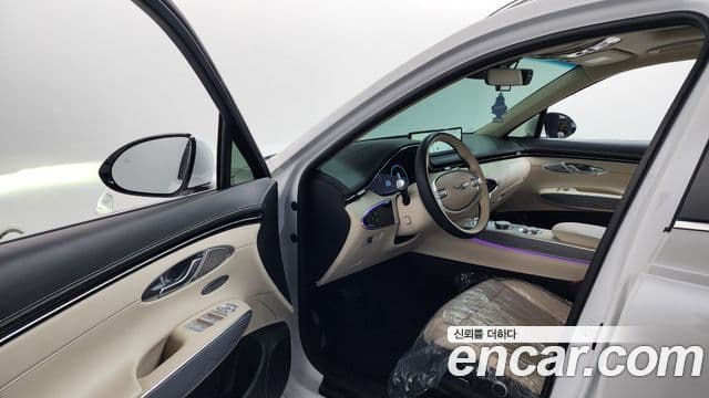 Genesis GV70, 2021 10