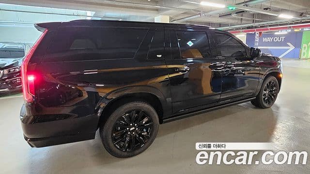 Cadillac Escalade 5세대 ESV Sport Platinum, 2024 4