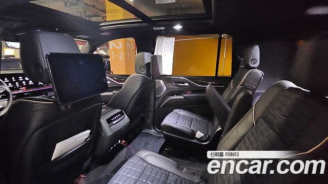 Cadillac Escalade 5세대 ESV Sport Platinum, 2024 14