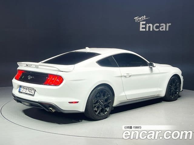 Ford Mustang купе, 2023 2