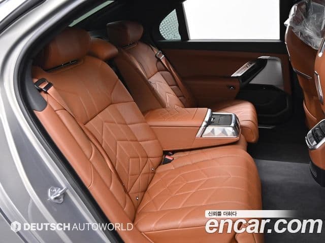 BMW i7 (G70) eDrive 50 M Sport, 2024 12