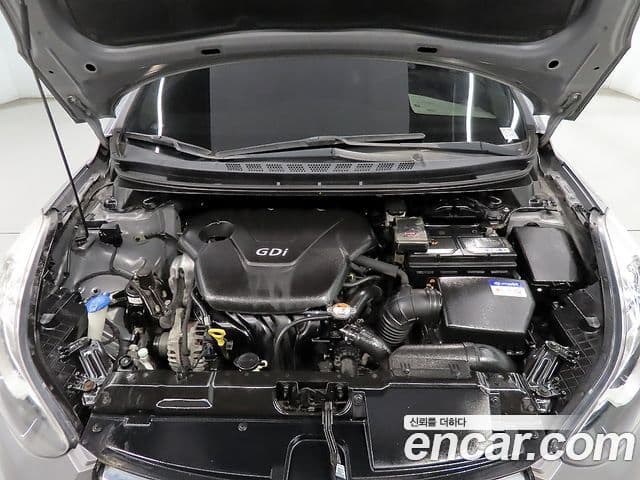 Hyundai Avante MD M16 GDI Smart, 2013 19