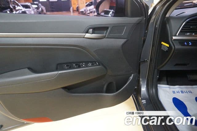 Hyundai Avante AD 1.6 GDI Smart, 2017 11