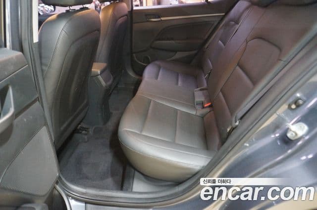 Hyundai Avante AD 1.6 GDI Smart, 2017 17