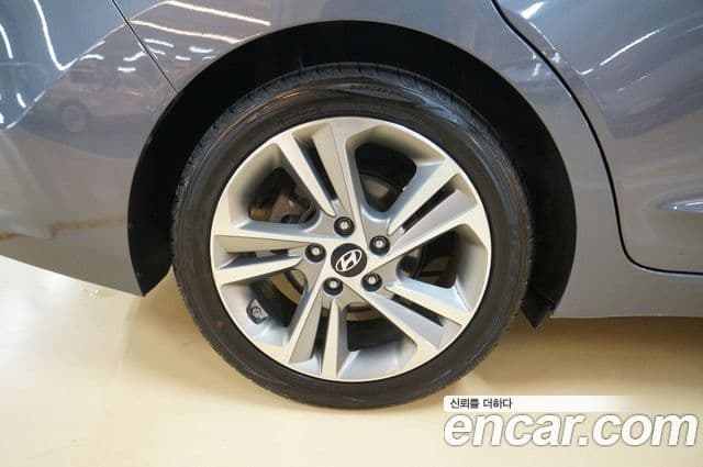 Hyundai Avante AD 1.6 GDI Smart, 2017 19