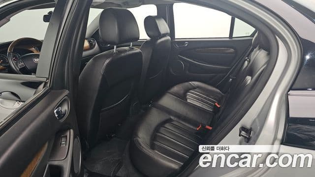 Jaguar X-TYPE, 2006 12