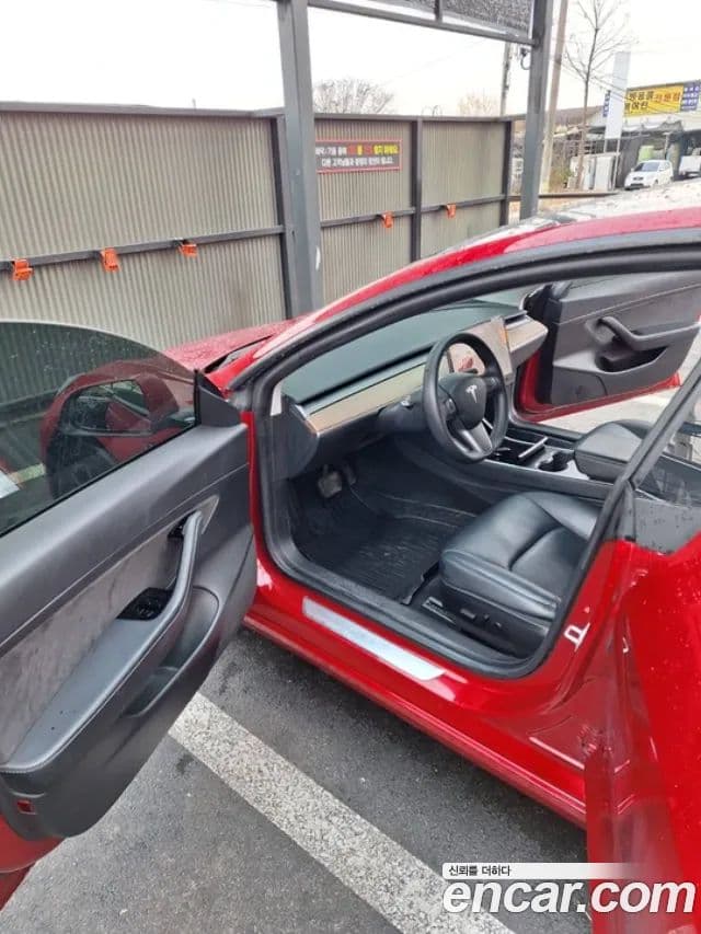 Tesla модель 3 Standard Range Plus, 2020 все фото