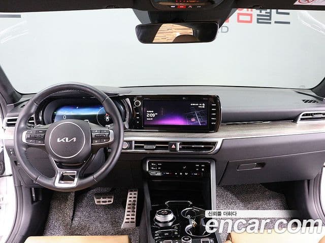 Kia K5 гибрид 3세대 Noblesse, 2023 14