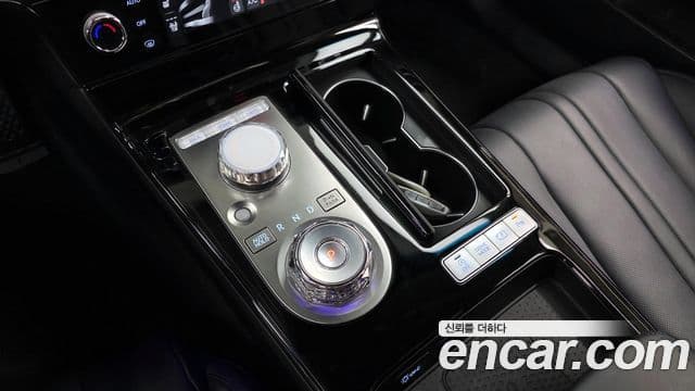 Genesis G80 (RG3) бензин 2.5 турбо 2WD, 2025 9