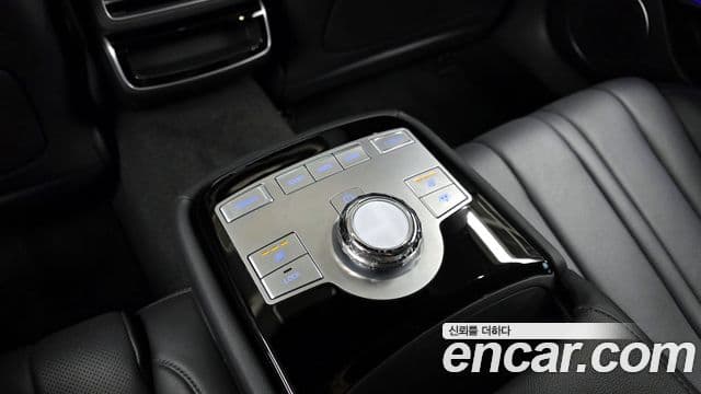 Genesis G80 (RG3) бензин 2.5 турбо 2WD, 2025 18