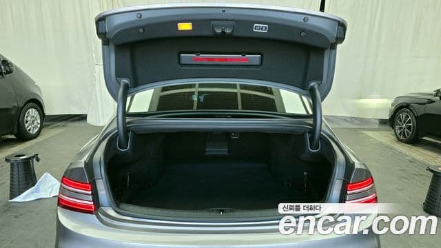 Genesis G80 (RG3) бензин 2.5 турбо 2WD, 2025 20