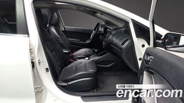 Kia K3 Noblesse, 2013 10