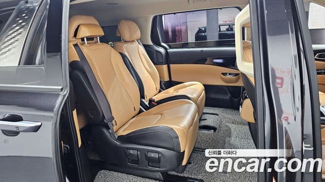 Kia Carnival 4세대 Signature, 2023 12