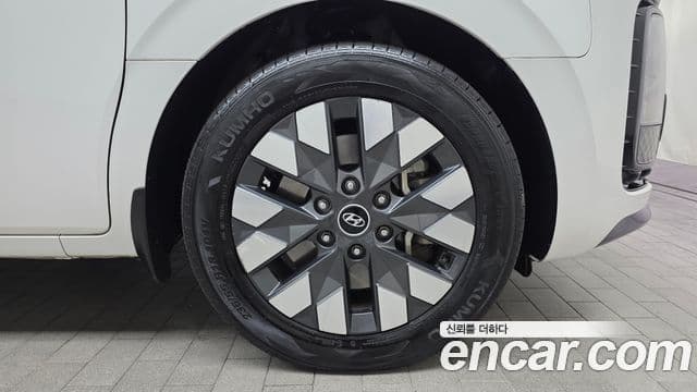 Hyundai Staria Mobility, 2024 все фото