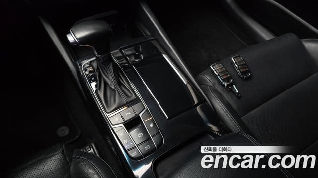 Kia All New K7 Prestige, 2017 9