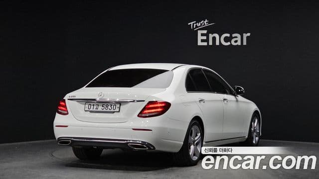 Mercedes-Benz E-класс W213 Avantgarde, 2018 2