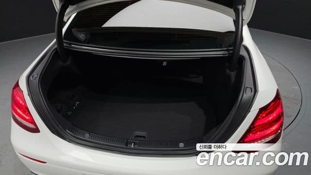 Mercedes-Benz E-класс W213 Avantgarde, 2018 20