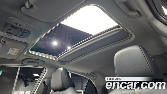 Toyota 캠리 (XV70) 2.5 XSE гибрид, 2024 19