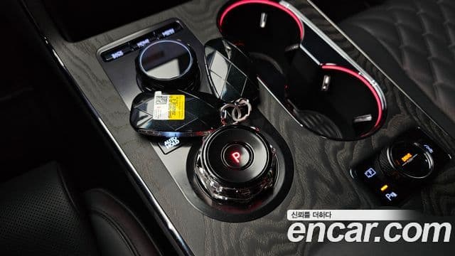 Genesis GV80 чёрный, 2025 9