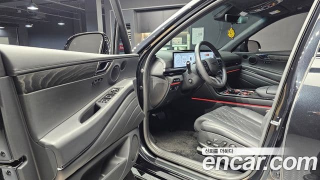 Genesis GV80 чёрный, 2025 11