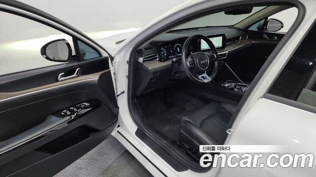 Kia K5 гибрид 3세대 Noblesse, 2023 10