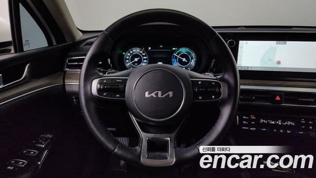 Kia K5 гибрид 3세대 Noblesse, 2023 13