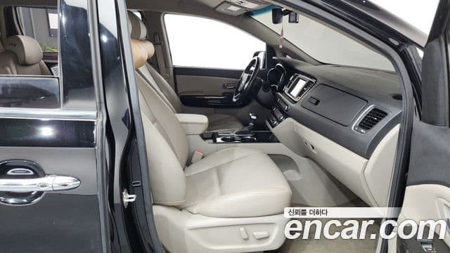 Kia The / новый New Carnival Prestige, 2019 11