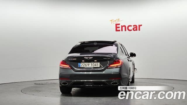 Genesis G70 Supreme, 2018 4