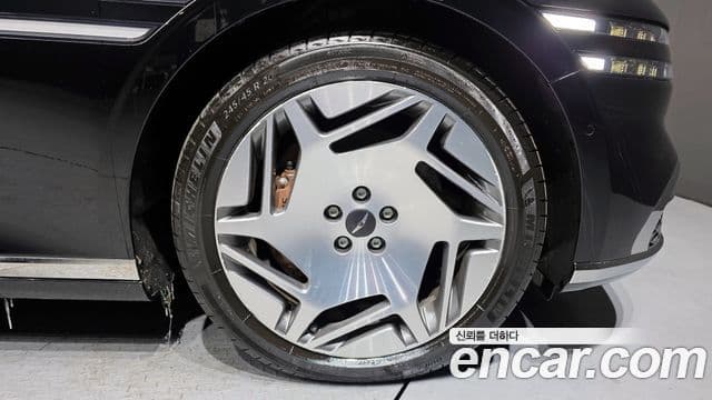 Genesis G90 (RS4) бензин 3.5 турбо e-S/C AWD LWB, 2022 все фото