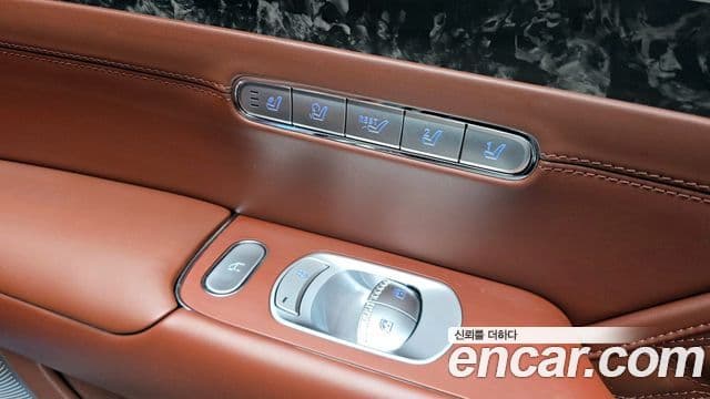 Genesis G90 (RS4) бензин 3.5 турбо e-S/C AWD LWB, 2022 18